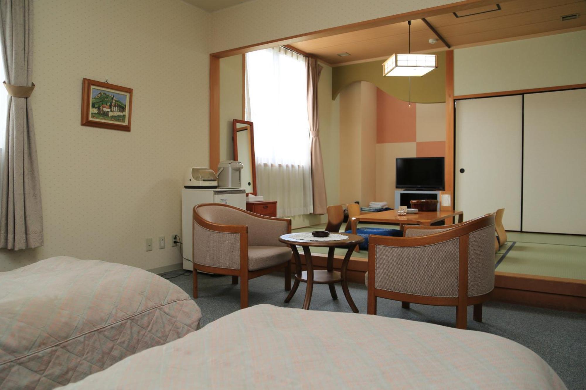 Hill Hotel Sunpia Iga Rum bild